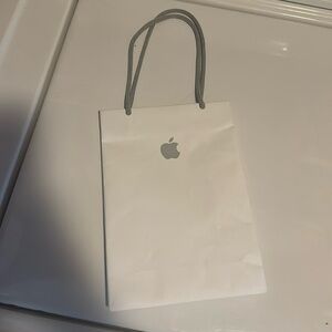 Brand new empty Apple gift bag total of 1 white bag 1pc heavy quality for gift
